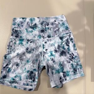 Lululemon High-Rise Teal & Gray Tie-Dye biker shorts